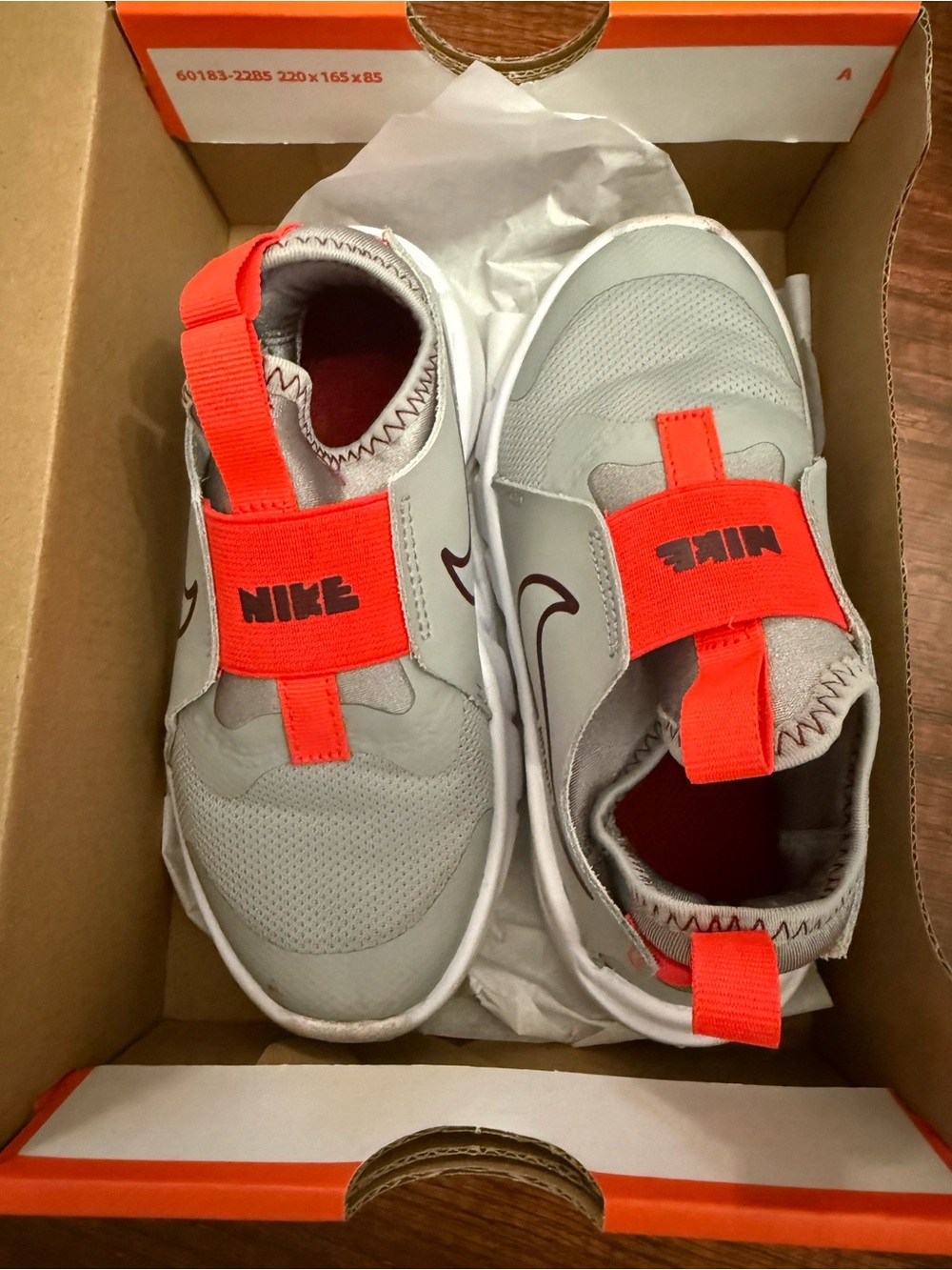 Nike Kids flex runner 2 size 11c